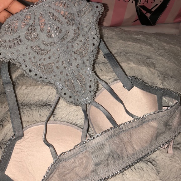 Bra - Picture 2 of 3